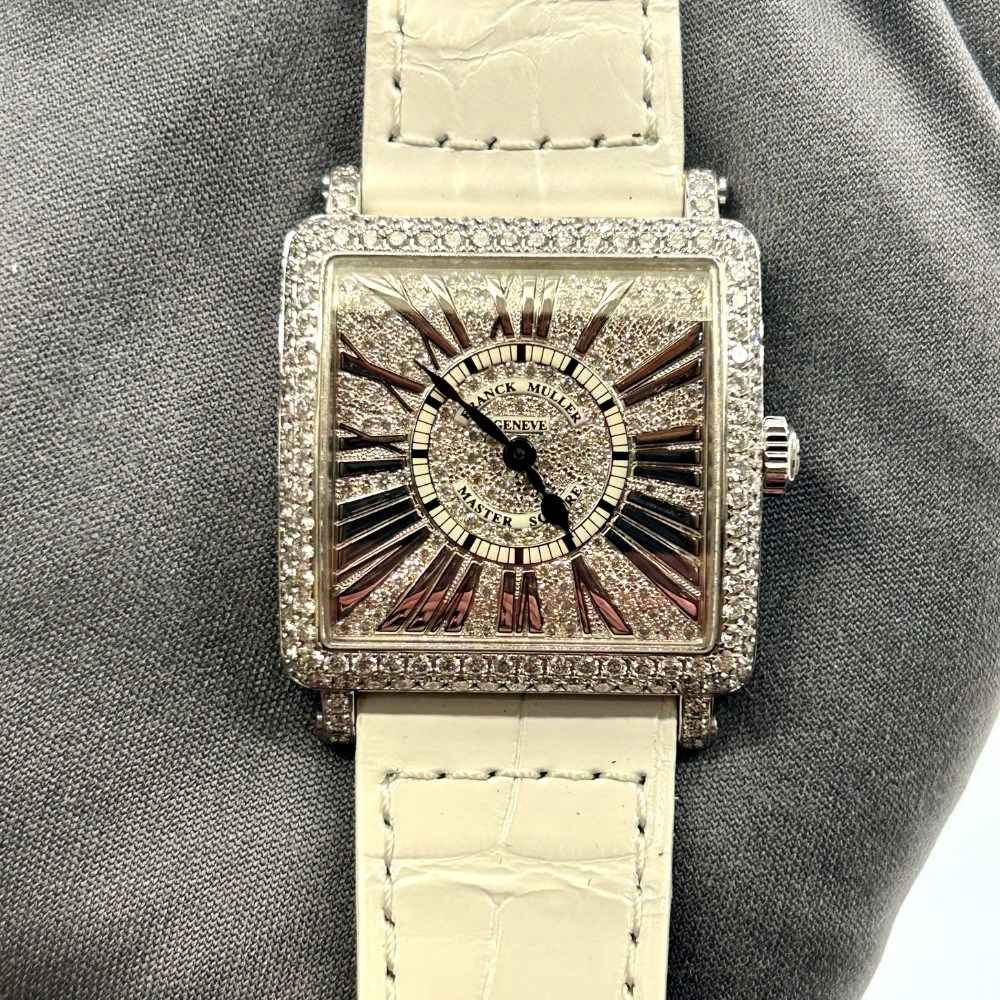 MASTER SQUARE RELIEF