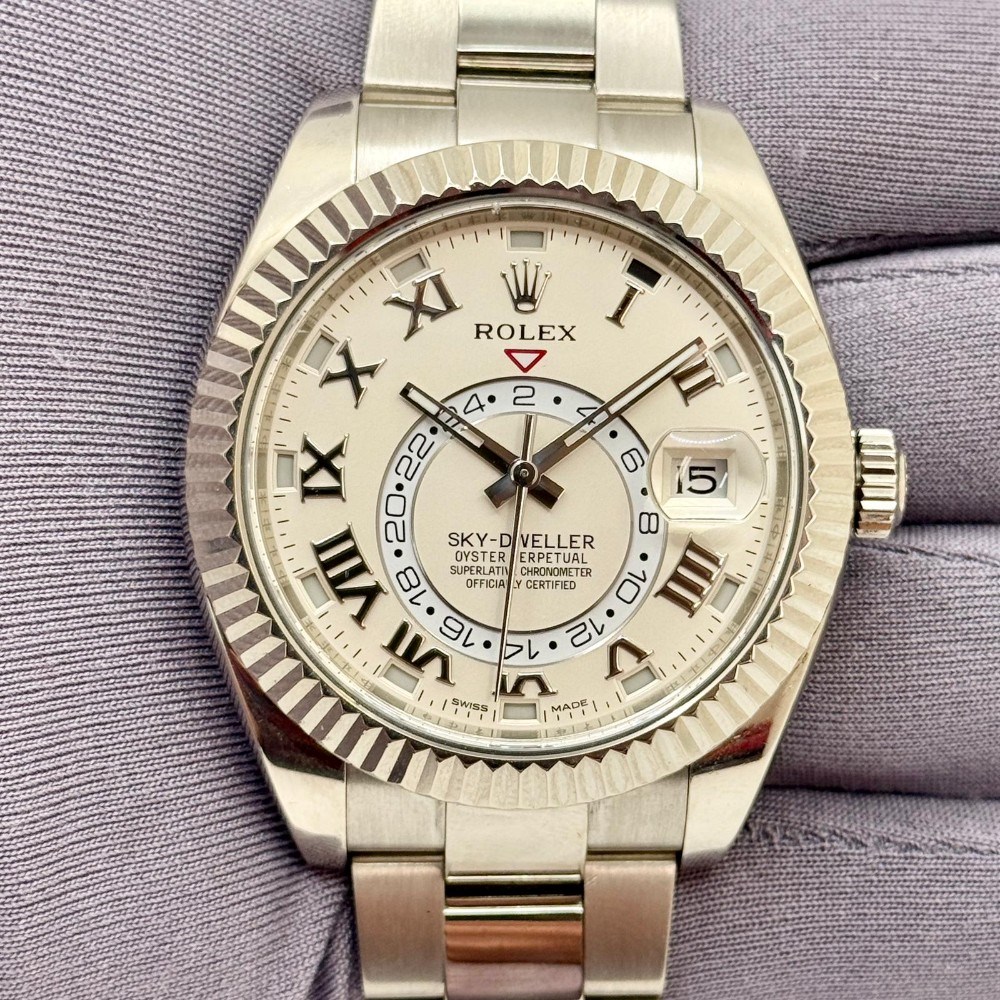 SKY-DWELLER