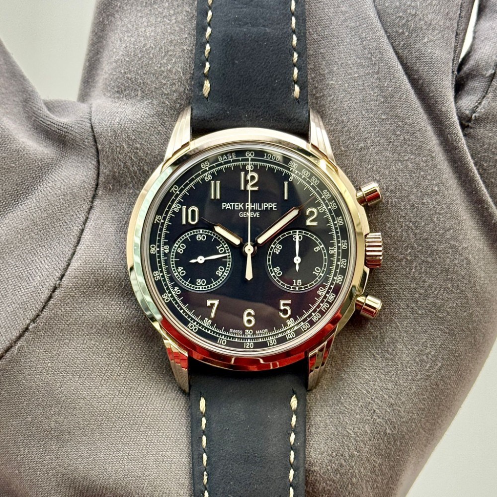 CHRONOGRAPH